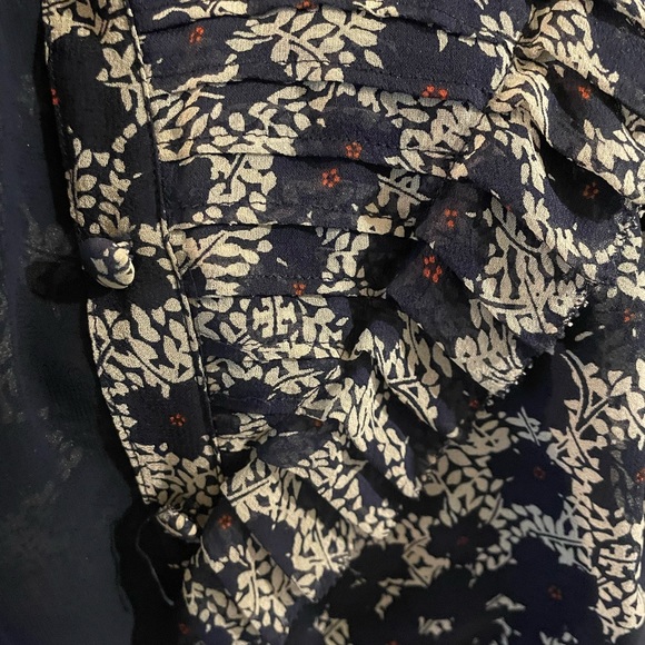 Gorgeous Tory Burch silk top short sleeve - Picture 4 of 8